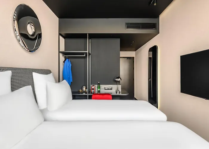 Отель Tribe Stadium 4*