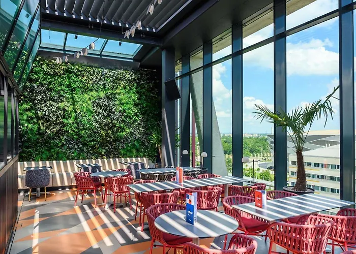 Отель Tribe Stadium