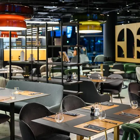 Tribe Stadium Hotel 4*