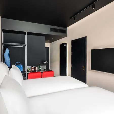 Tribe Stadium Hotel 4*