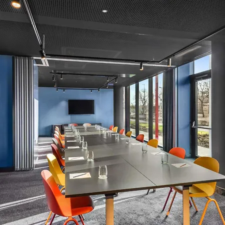 Tribe Stadium Hotel